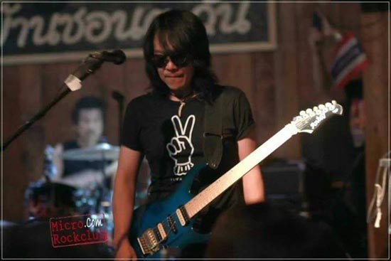 กบ ไมโคร แต่งเพลงใหม่ คำถามของสายลม กบ ไมโคร แต่งเพลงใหม่ คำถามของสายลม