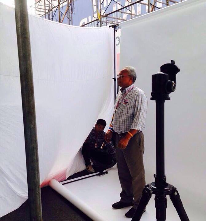 สุเทพ เทือกสุบรรณ ถ่ายแบบ Lips ของ ศักดิ์ชัย กาย สุเทพ เทือกสุบรรณ ถ่ายแบบ Lips ของ ศักดิ์ชัย กาย