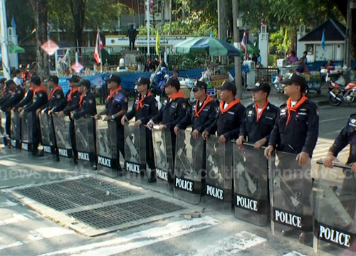 สหภาพบินไทย เผยกับรอยเตอร์ส จะหยุดบินหากรัฐใช้กำลัง สหภาพบินไทย เผยกับรอยเตอร์ส จะหยุดบินหากรัฐใช้กำลัง