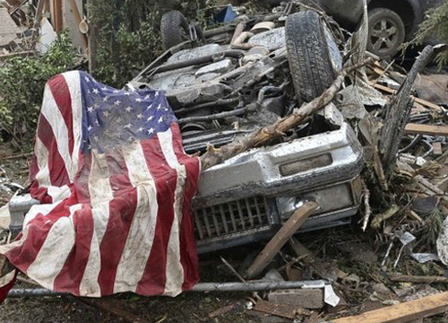 ทอร์นาโดถล่มโอคลาโฮมา สหรัฐฯ ทอร์นาโดถล่มโอคลาโฮมา สหรัฐฯ