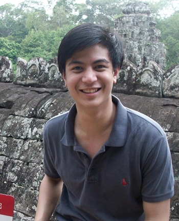 ไอติม พริษฐ์ วัชรสินธุ หลานอภิสิทธิ์ ไอติม พริษฐ์ วัชรสินธุ หลานอภิสิทธิ์