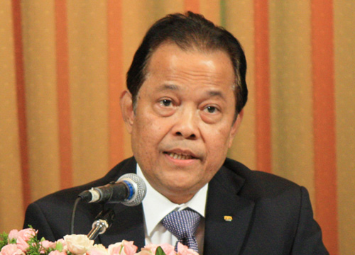 บังยี เผยตั้ง กรรมการ ส.ฟุตบอลฯ แล้ว จ่อลดโทษพ่อเลี้ยงอี๊ด คดีตบหน้าผู้ตัดสิน บังยี เผยตั้ง กรรมการ ส.ฟุตบอลฯ แล้ว จ่อลดโทษพ่อเลี้ยงอี๊ด คดีตบหน้าผู้ตัดสิน