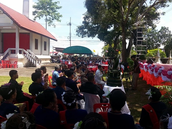 อนุสรณ์สถาน ภาพดอกไม้แห่งหัวใจ แม่เฒ่าตุ้ม จันทนิตย์ อนุสรณ์สถาน ภาพดอกไม้แห่งหัวใจ แม่เฒ่าตุ้ม จันทนิตย์