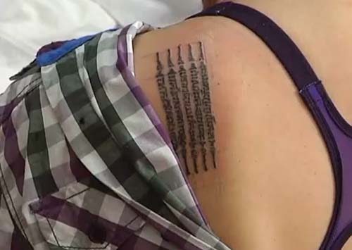 ปลื้มจิตร์ ถินขาว เข้าสักยันต์กับ หนู กันภัย เสริมดวง ปลื้มจิตร์ ถินขาว เข้าสักยันต์กับ หนู กันภัย เสริมดวง