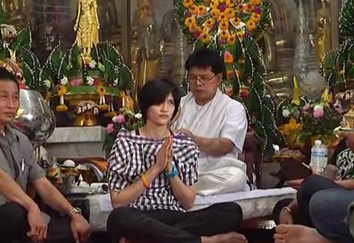 ปลื้มจิตร์ ถินขาว เข้าสักยันต์กับ หนู กันภัย เสริมดวง ปลื้มจิตร์ ถินขาว เข้าสักยันต์กับ หนู กันภัย เสริมดวง