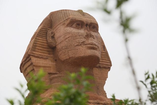 จีนเปิดตัวมหาสฟิงซ์แห่งกิซ่า ก๊อบปี้จากอียิปต์เป๊ะ จีนเปิดตัวมหาสฟิงซ์แห่งกิซ่า ก๊อบปี้จากอียิปต์เป๊ะ