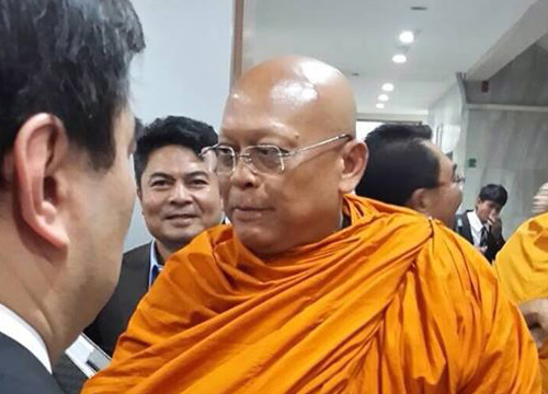 นายสุเทพ เทือกสุบรรณ หรือพระสุเทพ ปภากโร นายสุเทพ เทือกสุบรรณ หรือพระสุเทพ ปภากโร