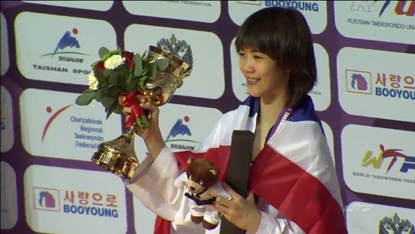 น้องเทนนิส พาณิภัค คว้าแชมป์เทควันโดโลก 2015 น้องเทนนิส พาณิภัค คว้าแชมป์เทควันโดโลก 2015