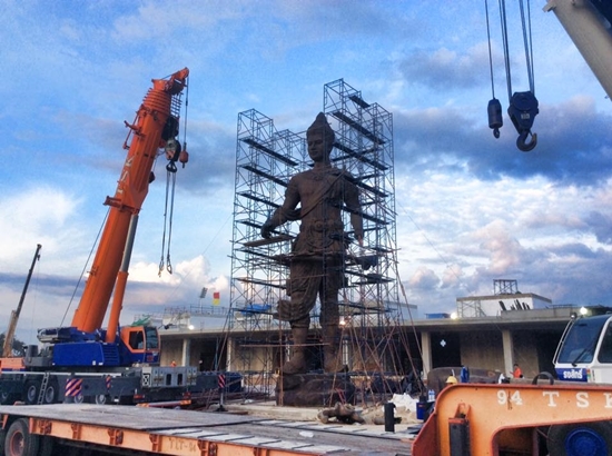 พระอาทิตย์ทรงกลด พระอาทิตย์ทรงกลด