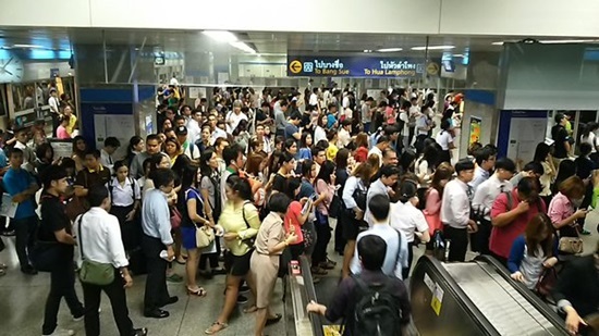 รถไฟฟ้า MRT ขัดข้อง รถไฟฟ้า MRT ขัดข้อง