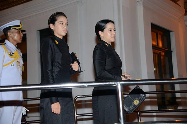 คุณพลอยไพลิน-คุณสิริกิติยา เจนเซน คุณพลอยไพลิน-คุณสิริกิติยา เจนเซน