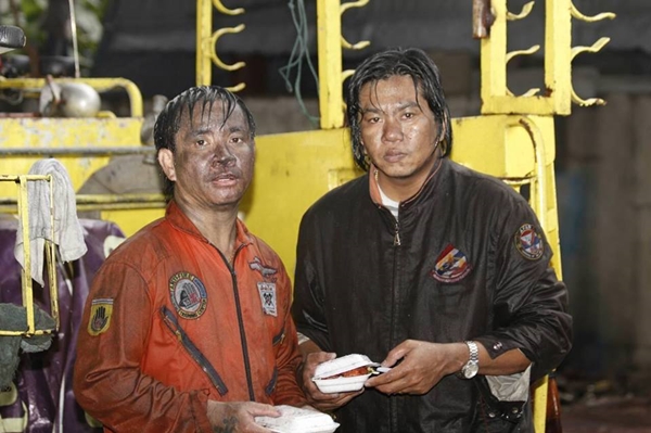 ชาวเน็ตกระหน่ำไลค์-แชร์ ภาพฮีโร่ดับเพลิงเหตุไฟไหม้โรงงานที่พระราม 2 ชาวเน็ตกระหน่ำไลค์-แชร์ ภาพฮีโร่ดับเพลิงเหตุไฟไหม้โรงงานที่พระราม 2