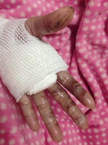 อุทาหรณ์...ผู้ที่ชอบนำไฟเย็นมาถ่ายรูป อุทาหรณ์...ผู้ที่ชอบนำไฟเย็นมาถ่ายรูป