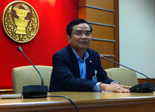 นิพิฏฐ์ ปัดพบ อานันท์ ตัดหน้า บรรหาร-คุย 12 กลุ่ม ศุกร์นี้ นิพิฏฐ์ ปัดพบ อานันท์ ตัดหน้า บรรหาร-คุย 12 กลุ่ม ศุกร์นี้