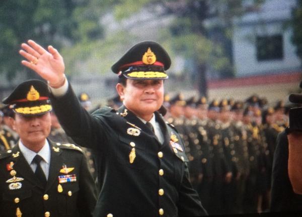 พล.อ. ประยุทธ์ จันทร์โอชา พล.อ. ประยุทธ์ จันทร์โอชา