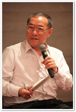 นายกฤษณพงศ์ กีรติกร นายกฤษณพงศ์ กีรติกร