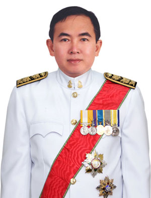 นายวีระ โรจน์พจนรัตน์ นายวีระ โรจน์พจนรัตน์