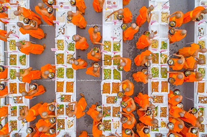 จัดบุฟเฟ่ต์เลี้ยงพระสงฆ์ จัดบุฟเฟ่ต์เลี้ยงพระสงฆ์