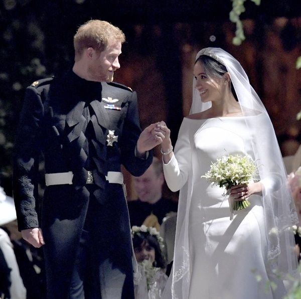 ชุดเจ้าสาว เมแกน ชุดเจ้าสาว เมแกน