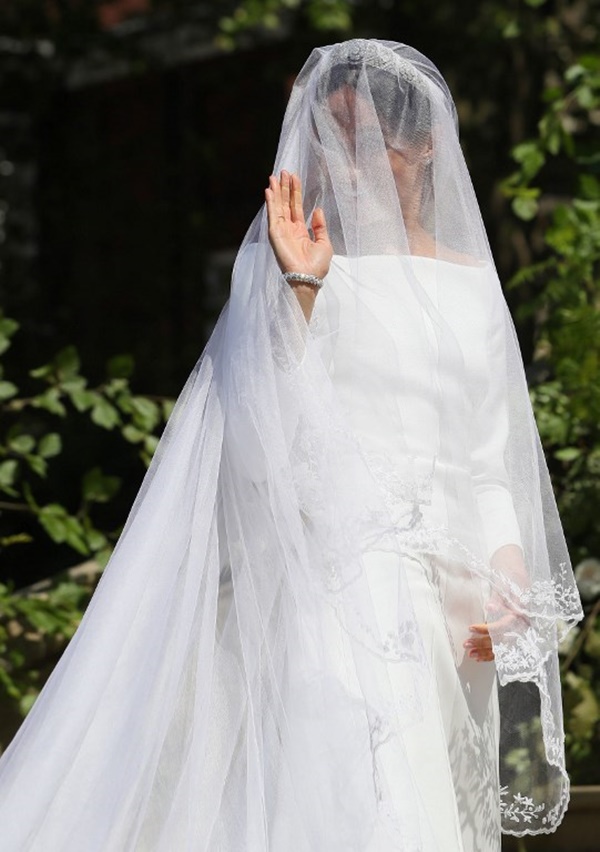 ชุดเจ้าสาว เมแกน ชุดเจ้าสาว เมแกน