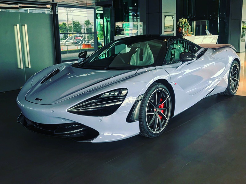 ไฮโซเจ จักษวัชร์ ไฮโซเจ จักษวัชร์