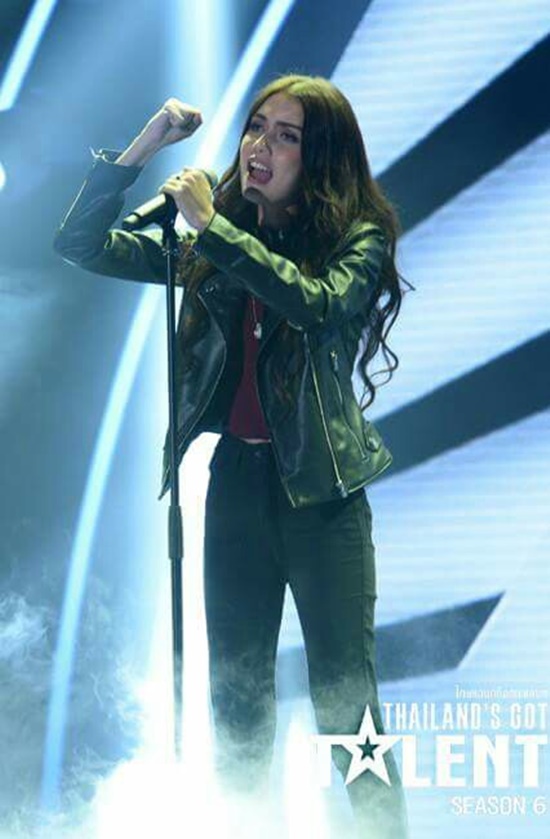 อลิสา จณิน อลิสา จณิน