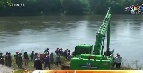 แล้งจัด ! วัดเก่าโผล่พ้นน้ำ หลังจมบาดาลนาน 45 ปี ชาวบ้านแห่ขอฝน แล้งจัด ! วัดเก่าโผล่พ้นน้ำ หลังจมบาดาลนาน 45 ปี ชาวบ้านแห่ขอฝน