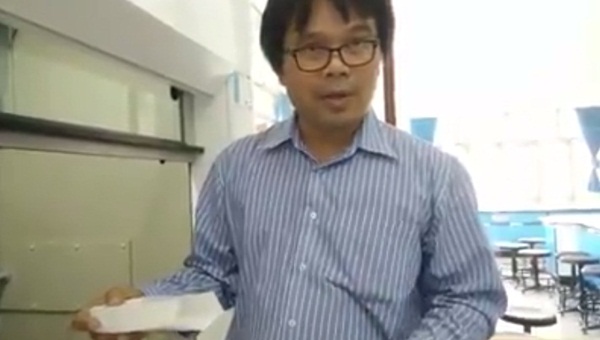 อาจารย์ ม.เกษตร เผยคลิปการติดไฟด้วยตนเอง อาจารย์ ม.เกษตร เผยคลิปการติดไฟด้วยตนเอง