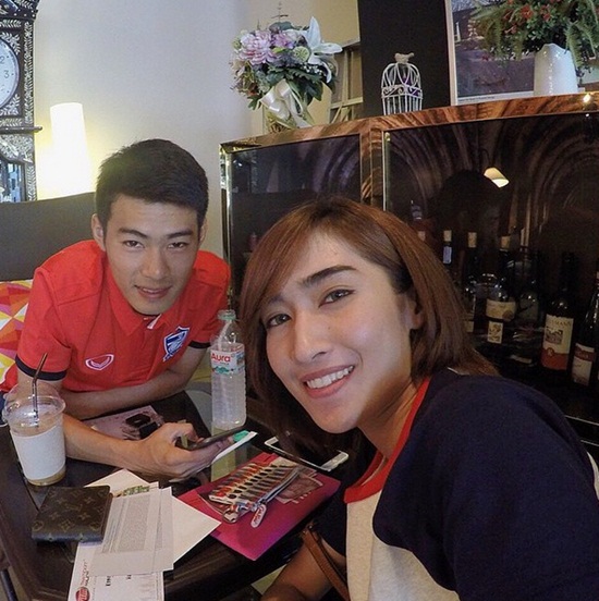 ตัง สารัช กับ จ๋า แฟนสาว ตัง สารัช กับ จ๋า แฟนสาว