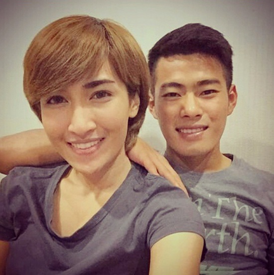 ตัง สารัช กับ จ๋า แฟนสาว ตัง สารัช กับ จ๋า แฟนสาว