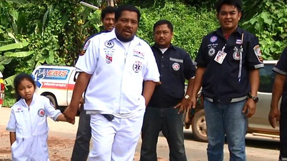 หนูน้อยจิตอาสา หนูน้อยจิตอาสา