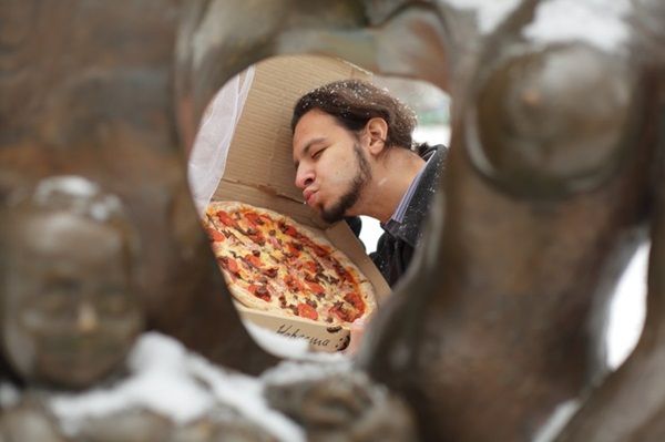 แต่งงานกับพิซซ่า แต่งงานกับพิซซ่า