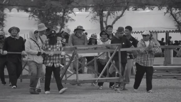 คลิปเบื้องหลังร้องเพลงสรรเสริญฯ จากหญิงแมงมุม คลิปเบื้องหลังร้องเพลงสรรเสริญฯ จากหญิงแมงมุม