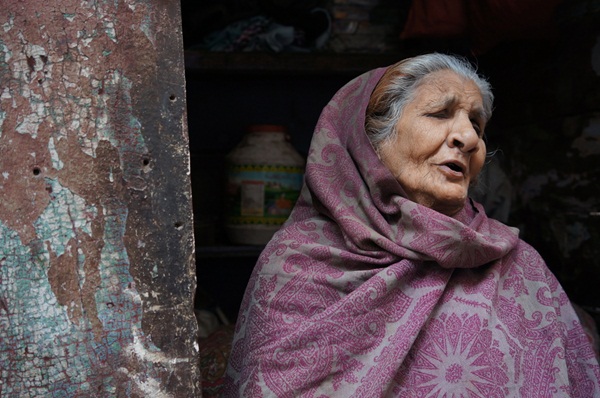 ประเพณีฆ่าคนชราในอินเดีย ประเพณีฆ่าคนชราในอินเดีย