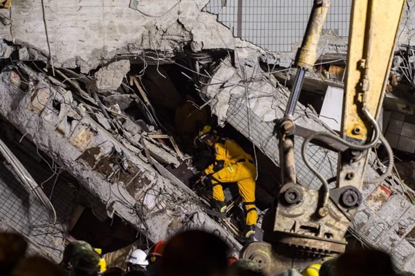 ใช้ปี๊บเป็นโครงสร้างตึก ใช้ปี๊บเป็นโครงสร้างตึก