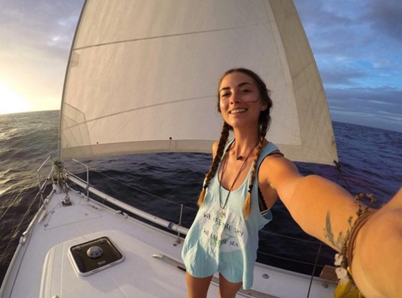 คู่รักล่องเรือรอบโลก คู่รักล่องเรือรอบโลก