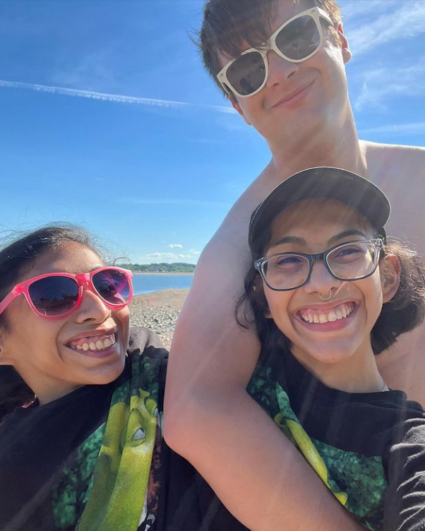 ฝาแฝดตัวติดกัน ฝาแฝดตัวติดกัน