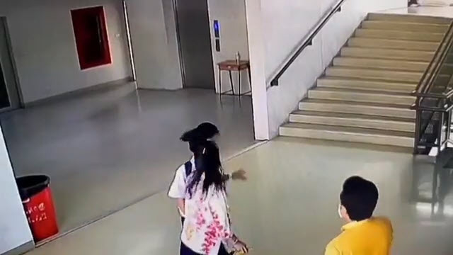 ครูตบนักเรียน ครูตบนักเรียน