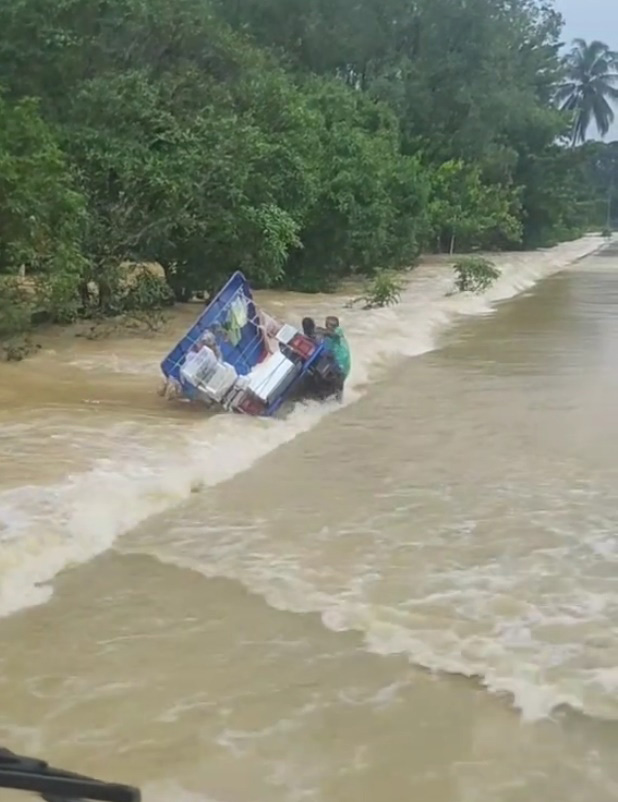 น้ำท่วมภาคใต้ น้ำท่วมภาคใต้