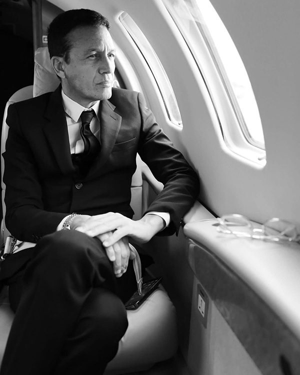 โอมาร์ ฮาร์ฟูช โอมาร์ ฮาร์ฟูช