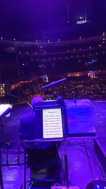 นักดนตรีบนเรือสำราญ นักดนตรีบนเรือสำราญ