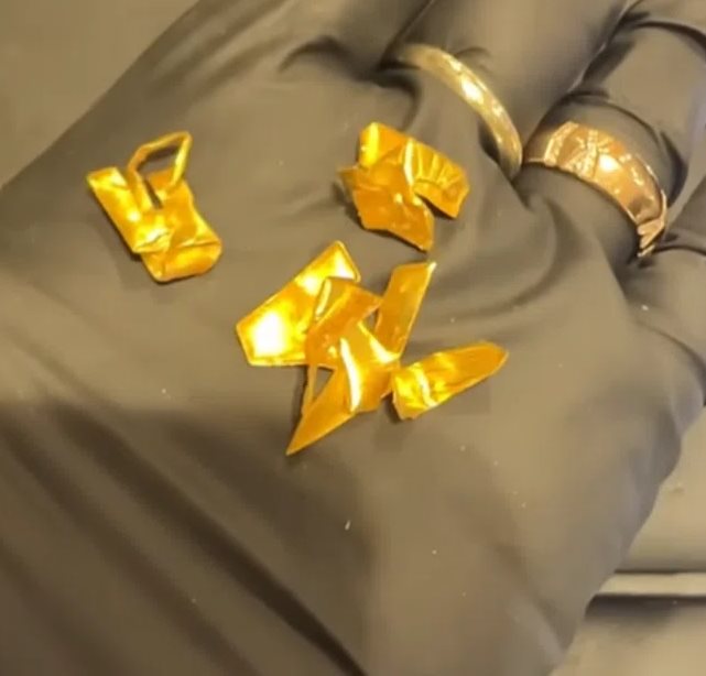 ล่าทองจากแอร์เครื่องเก่า ล่าทองจากแอร์เครื่องเก่า