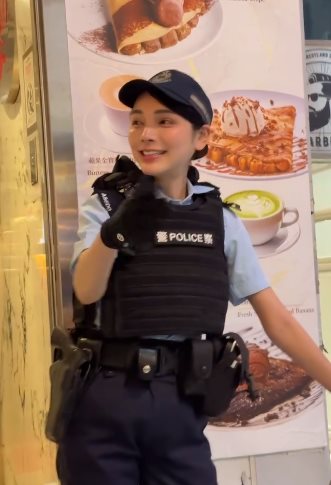 ตำรวจสาวหุ่นนางฟ้าราวนางแบบ ตำรวจสาวหุ่นนางฟ้าราวนางแบบ