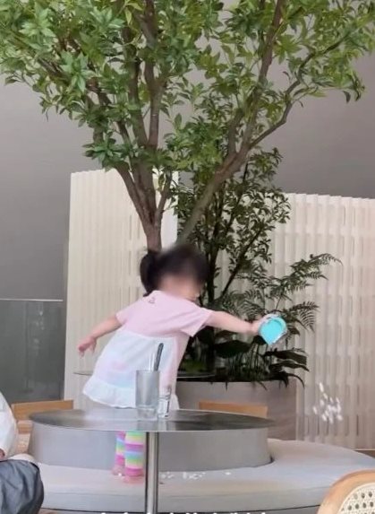 ลูกเล่นหินตกแต่งในร้านคาเฟ่ ลูกเล่นหินตกแต่งในร้านคาเฟ่