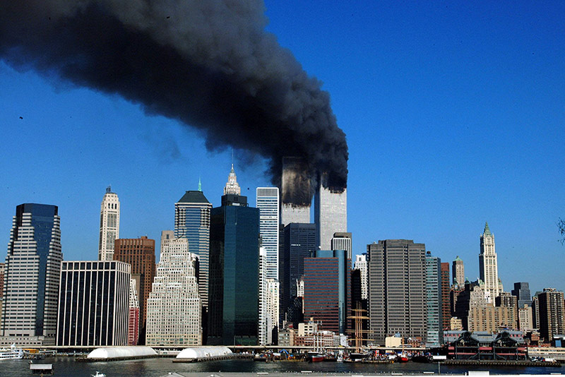 เหตุการณ์ 9/11 หรือ 11 กันยายน 2544 ตึกแฝดเวิลด์เทรดเซ็นเตอร์ถล่ม เหตุการณ์ 9/11 หรือ 11 กันยายน 2544 ตึกแฝดเวิลด์เทรดเซ็นเตอร์ถล่ม