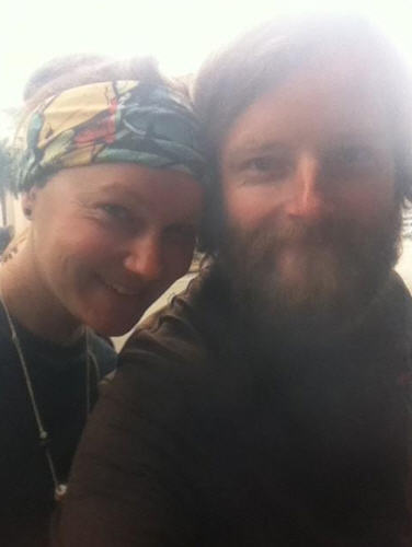 คู่สามีภรรยาชาวอังกฤษที่ปั่นจักรยานรอบโลก เสียชีวิตในไทย