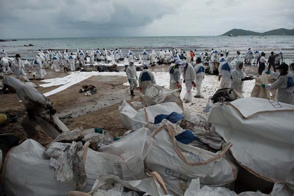 ปตท. แถลงขอโทษ เหตุน้ำมันรั่ว ระยอง กระทบเกาะเสม็ด ปตท. แถลงขอโทษ เหตุน้ำมันรั่ว ระยอง กระทบเกาะเสม็ด