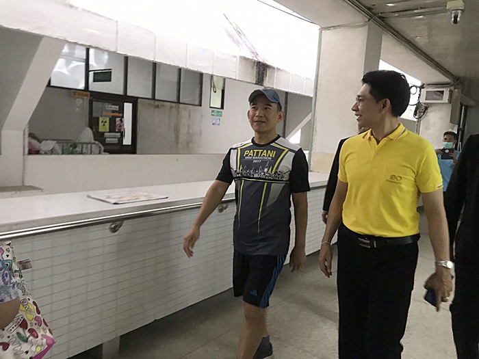 คณากร เพียรชนะ คณากร เพียรชนะ