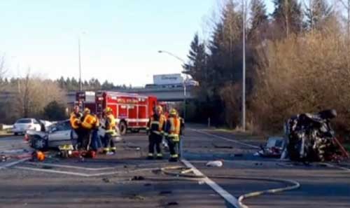 หญิงมะกันลมใส่ หลังทวีตแจ้งเหตุรถชนมีคนตาย แล้วพบเป็นสามี หญิงมะกันลมใส่ หลังทวีตแจ้งเหตุรถชนมีคนตาย แล้วพบเป็นสามี