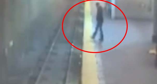 ละเมอเดิน ละเมอเดิน